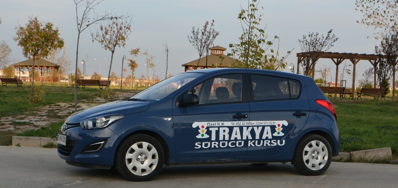 İlk Trakya Sürücü Kursu eğitim araçları