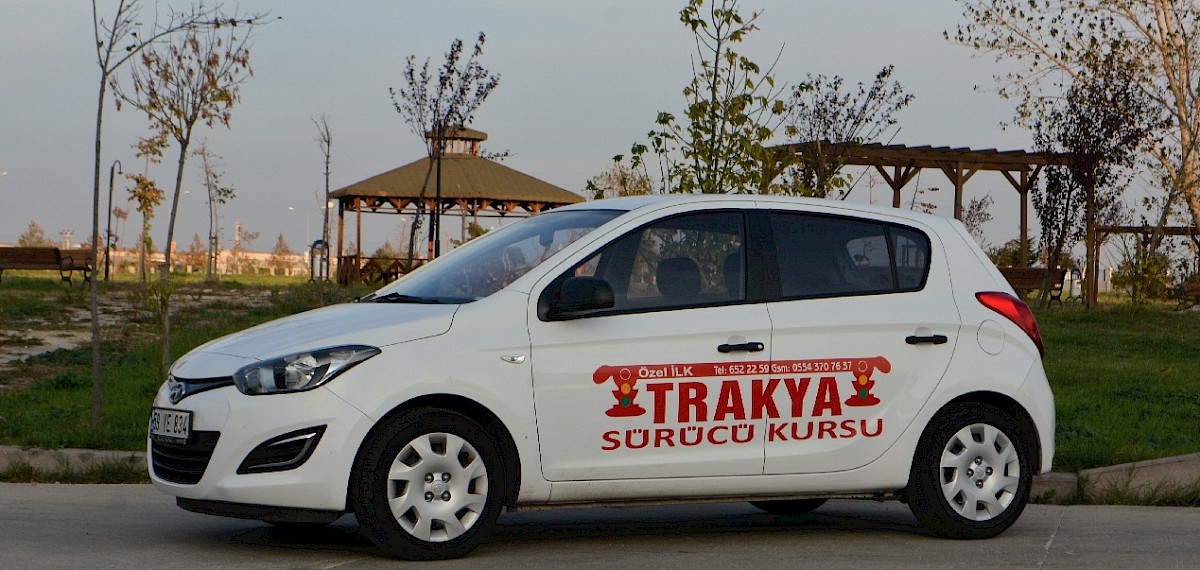 İlk Trakya Sürücü Kursu eğitim araçları